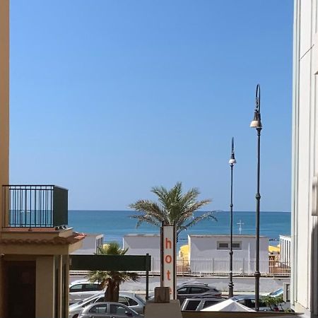 A Un Passo Dal Mare Villa Lido di Ostia Exteriör bild